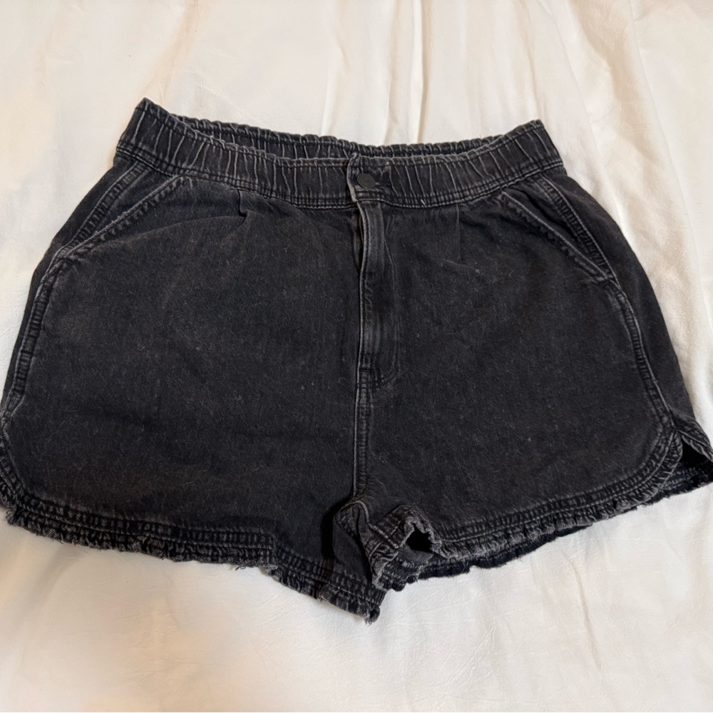American Eagle Distressed Black Denim Shorts Size 8